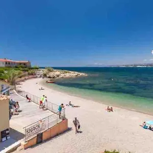 https://t2-bord-de-mer-six-fours-les-plages-piscine-clim.fr-provencehotel.com